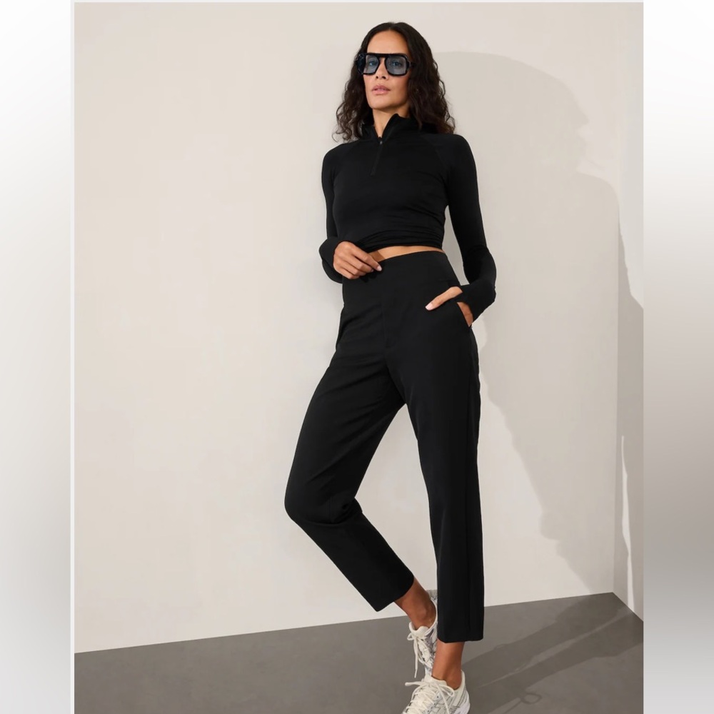 Like new Athleta Endless Highrise Pants Black Size 18